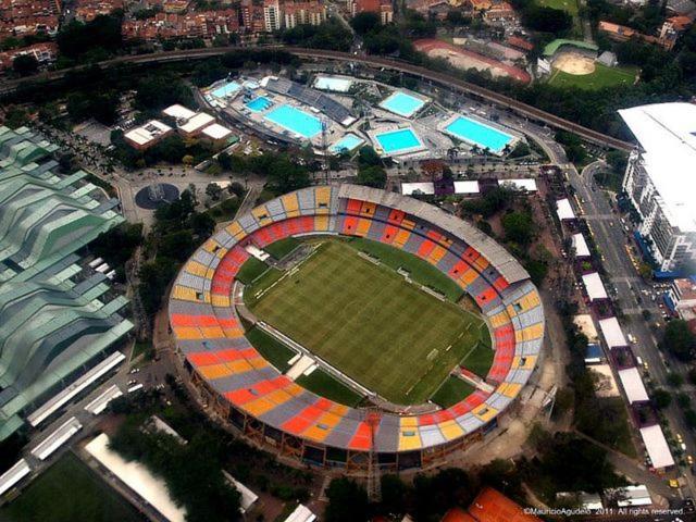 Estadio Apartment Μεντεγίν Εξωτερικό φωτογραφία